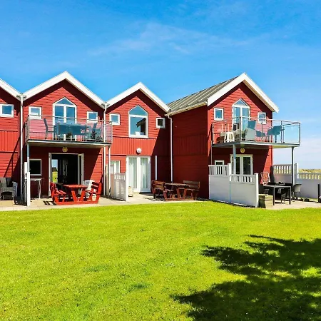 Apartment 6 Person In *