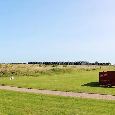 6 Person In * Hadsund