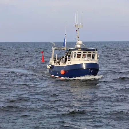 6 Person In * Hadsund